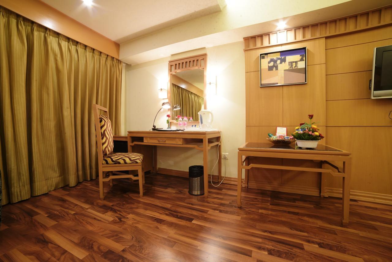 Hotel Babylon Inn Rāipur Zewnętrze zdjęcie