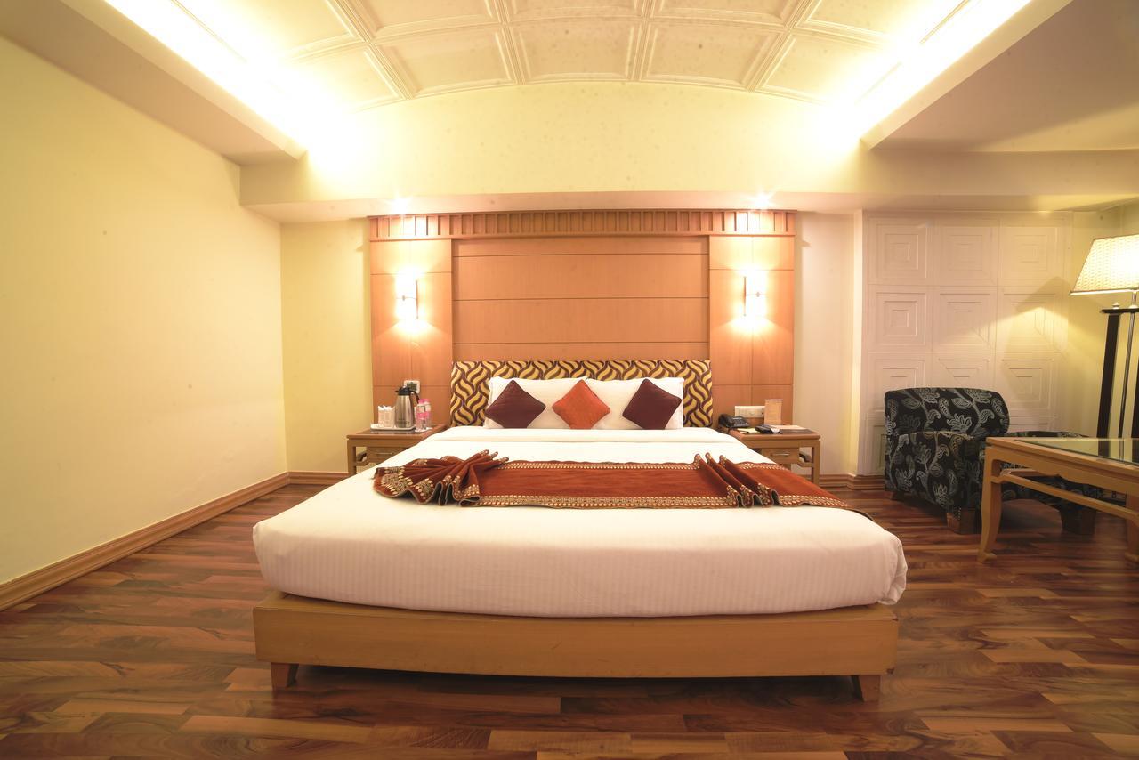 Hotel Babylon Inn Rāipur Zewnętrze zdjęcie