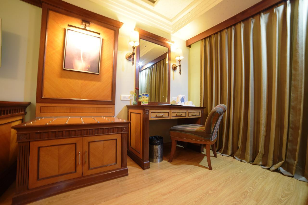 Hotel Babylon Inn Rāipur Zewnętrze zdjęcie